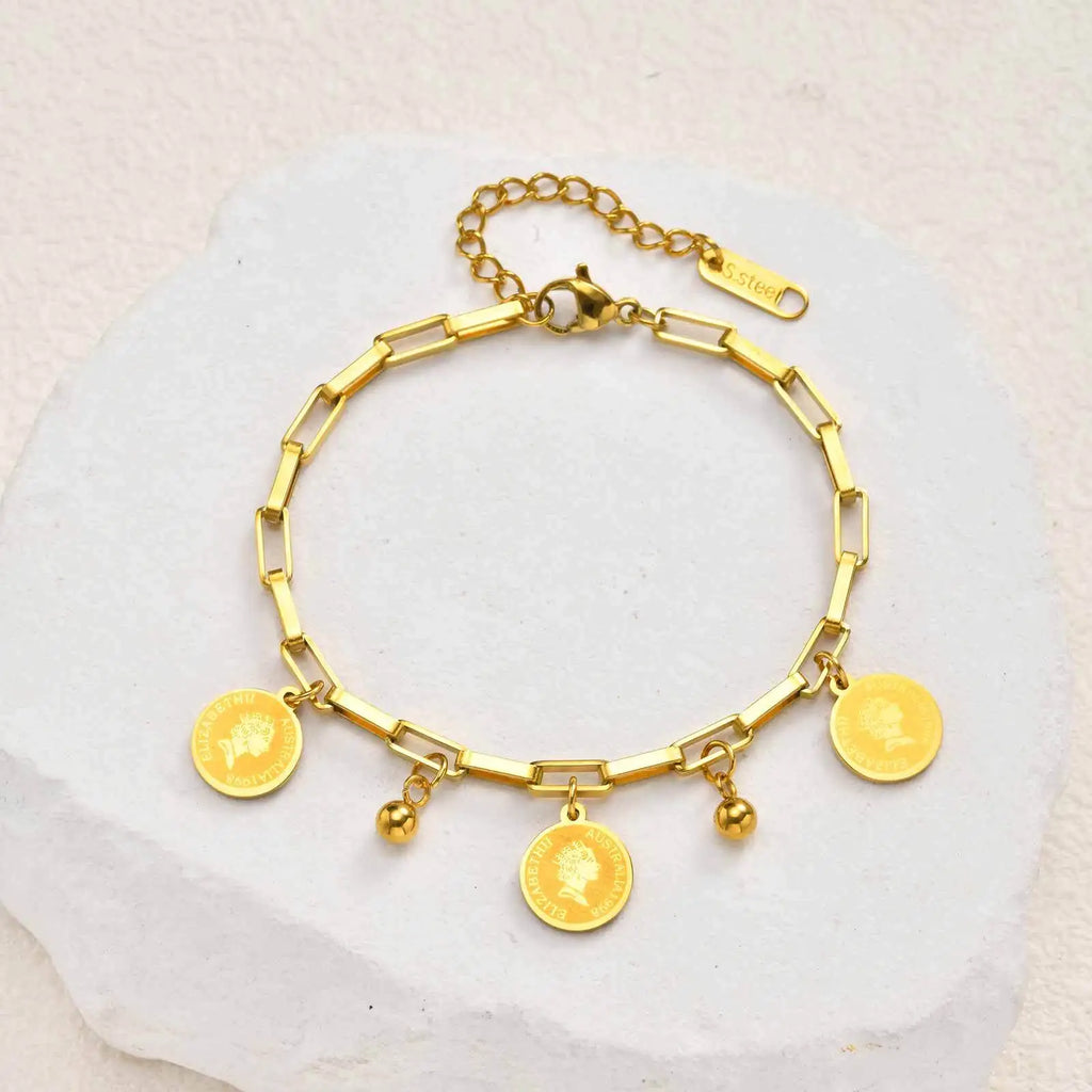 Stainless Steel Round Queen Elizabeth Charms Bracelet – Vintage Portrait Jewelry for women