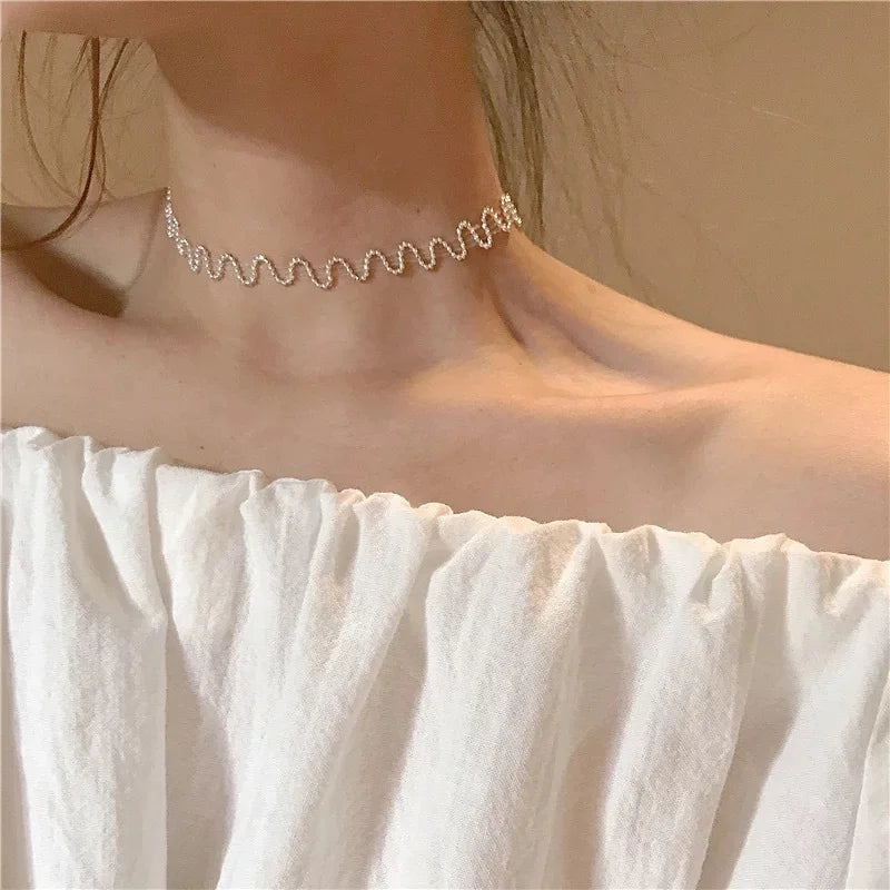 Trendy Kpop Pearl Bead Choker Necklace – Gothic Gold Chain for Women