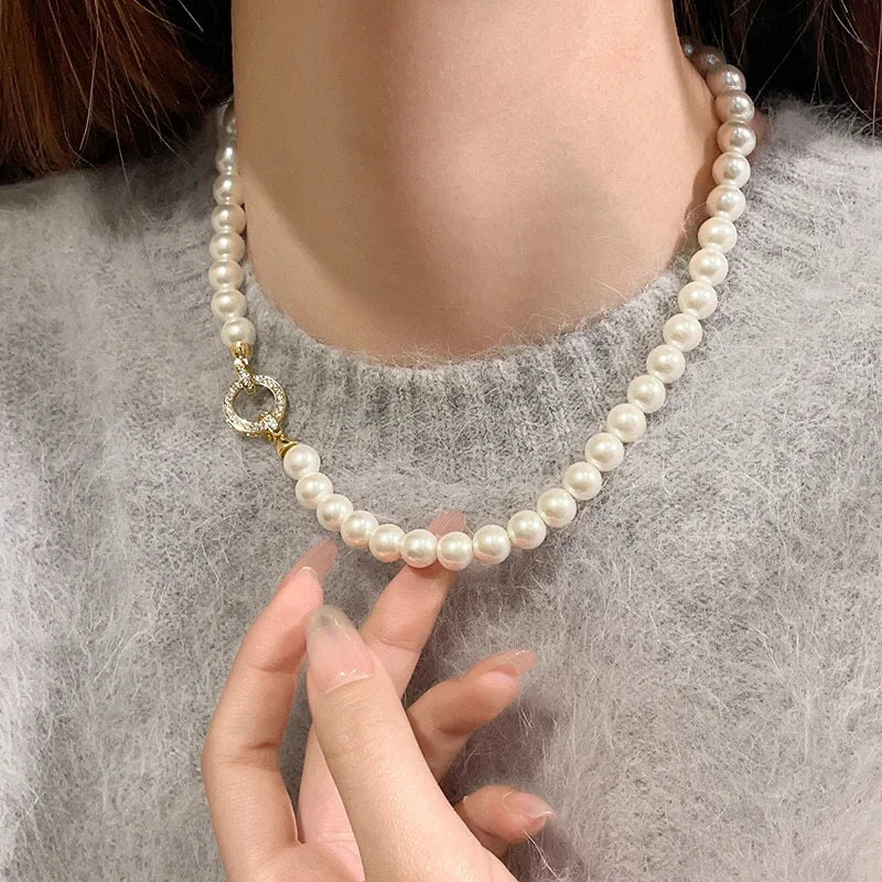 French Elegant Pearl Beaded Necklace with Zircon Round Buckle – Timeless Jewelry for Women